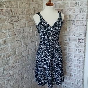 New with tag: Ann Taylor Seeveless Knit Dress, M